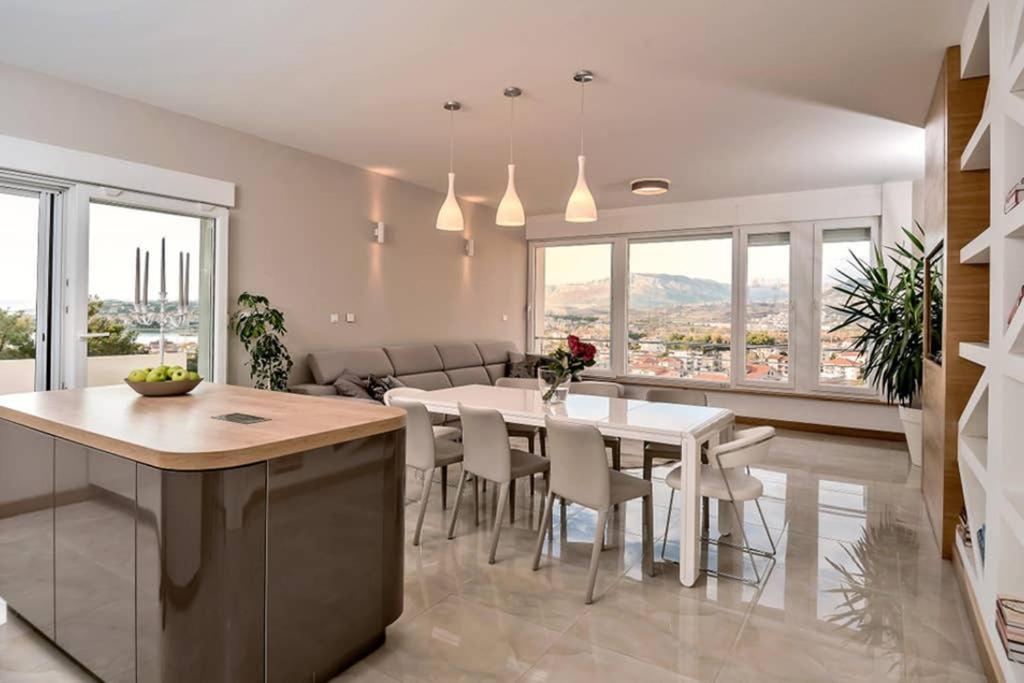Villa Graf Podstrana Eksteriør billede